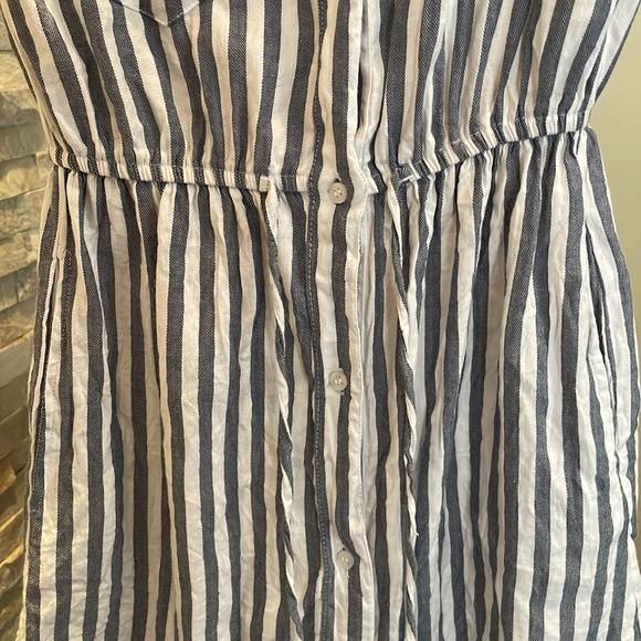 Striped Button down dress - Picture 3 of 6
